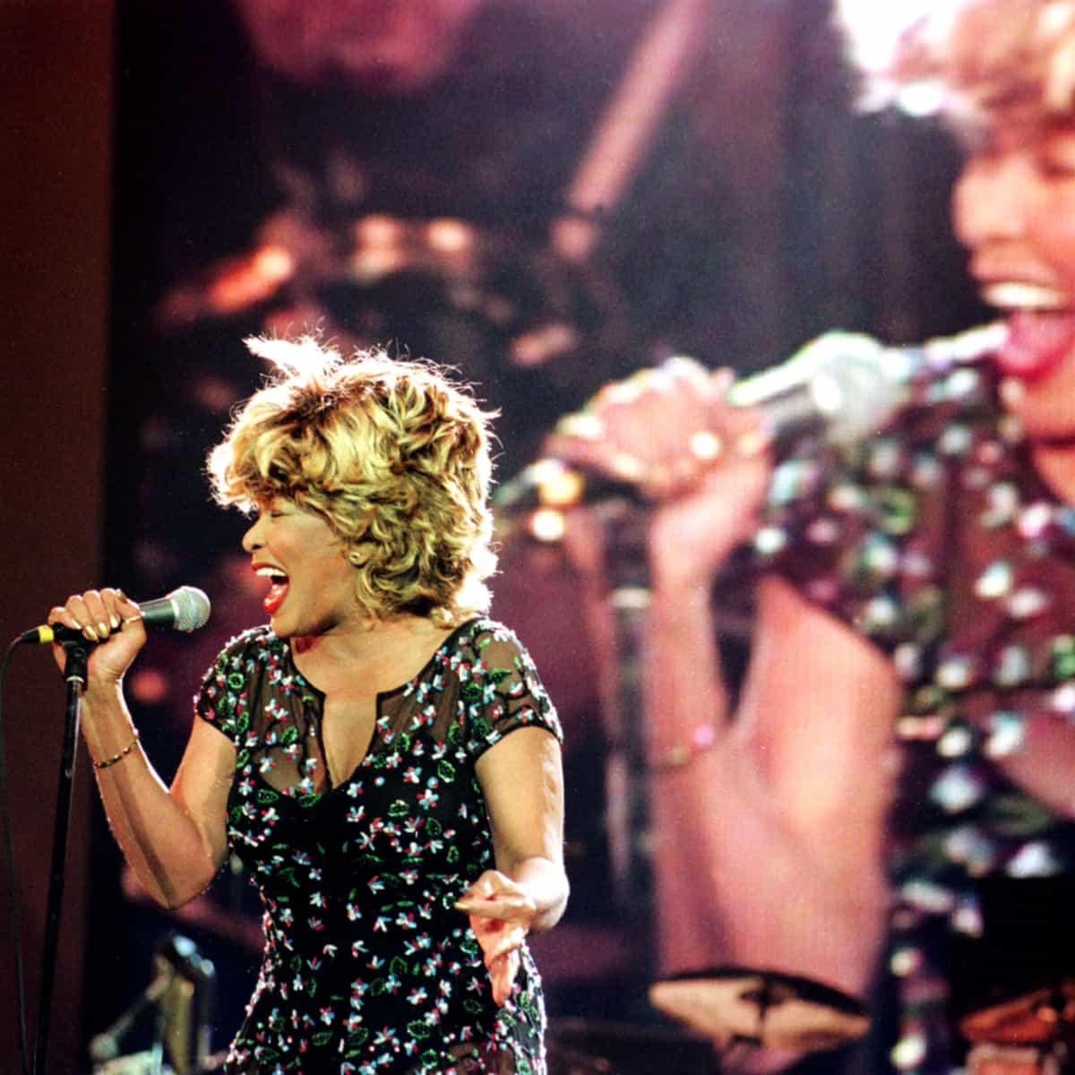 Tina Turner - The Millennium Celebration (1999) - Concert
